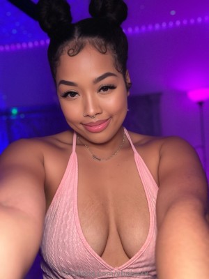 Yessyani yanixblessed Nude Leaks OnlyFans Photos #4