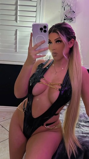 Ashhhh gillss ggillsss Nude Leaks OnlyFans Photos #1