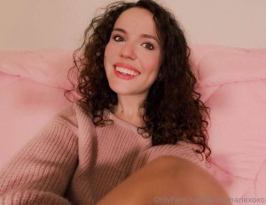 Laura Earnesty Nude Leaks OnlyFans Photos #5