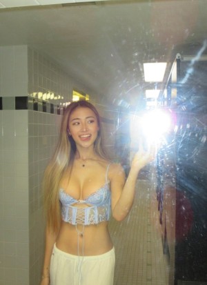 alisontsaii Nude Leaks OnlyFans Photos #4
